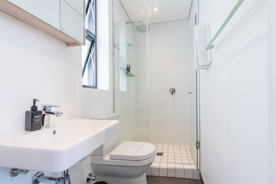 1 Bedroom Property for Sale in Sea Point Western Cape
